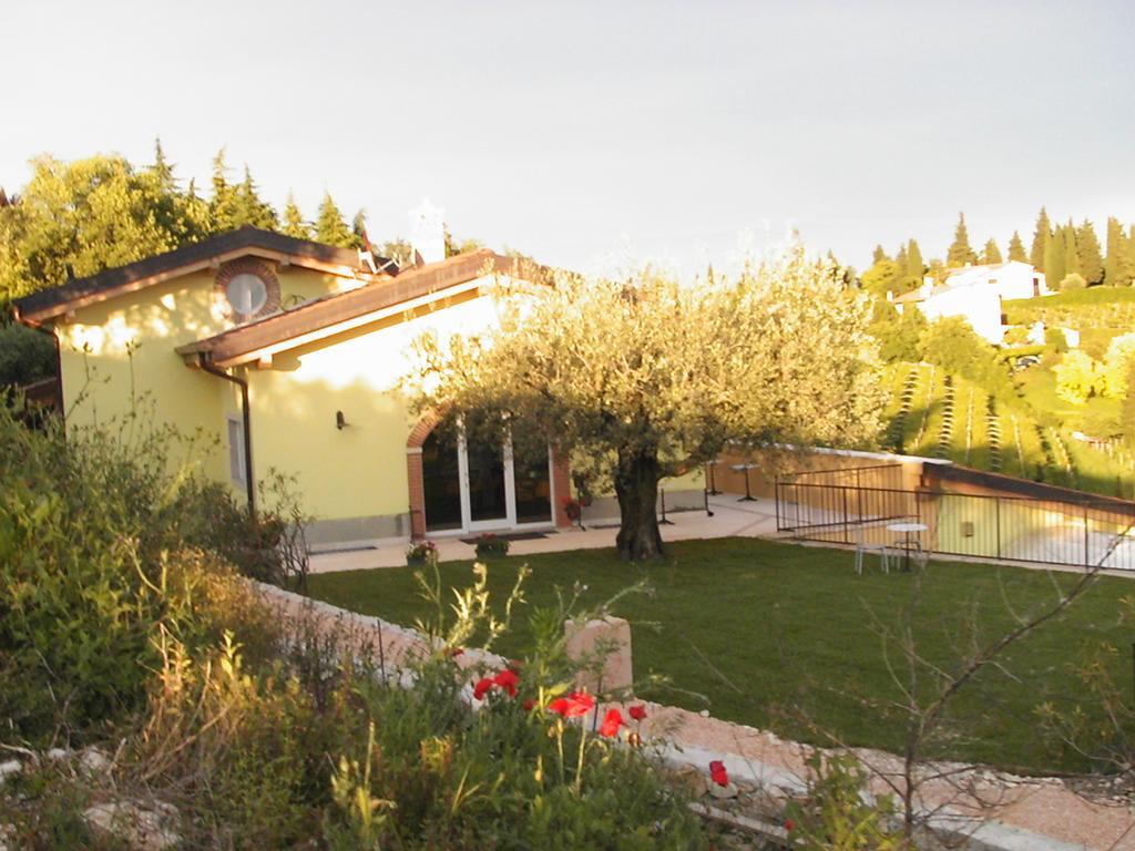 B&B Al Cristo Sant'Ambrogio di Valpolicella Eksteriør billede